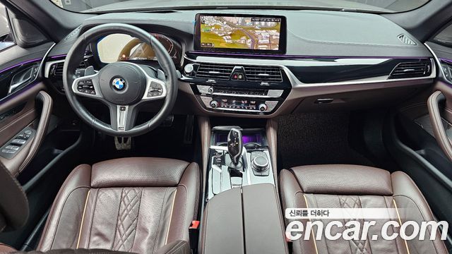 BMW 5-Series 2022 — photo 7