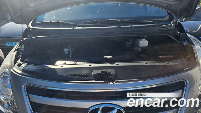 Hyundai Starex 2018 — photo 6