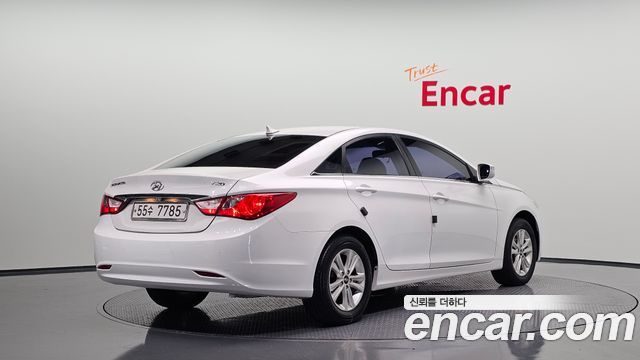 Hyundai Sonata 2012 — photo 2