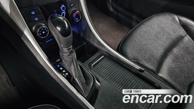 Hyundai Sonata 2012 — photo 12