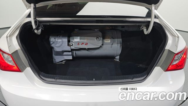 Hyundai Sonata 2012 — photo 26
