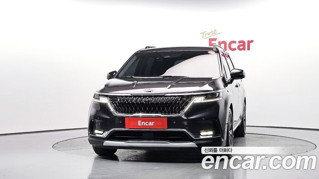 Kia Canival 2021 — photo 3