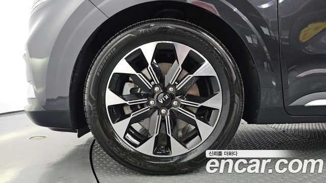 Kia Canival 2021 — photo 5