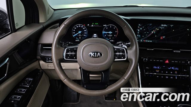 Kia Canival 2021 — photo 18