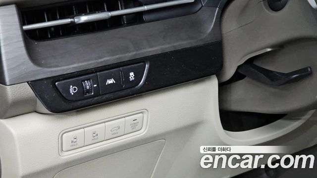 Kia Canival 2021 — photo 19