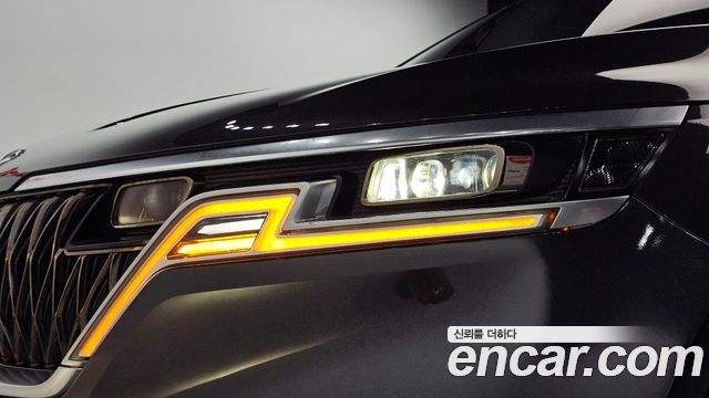 Kia Canival 2021 — photo 8