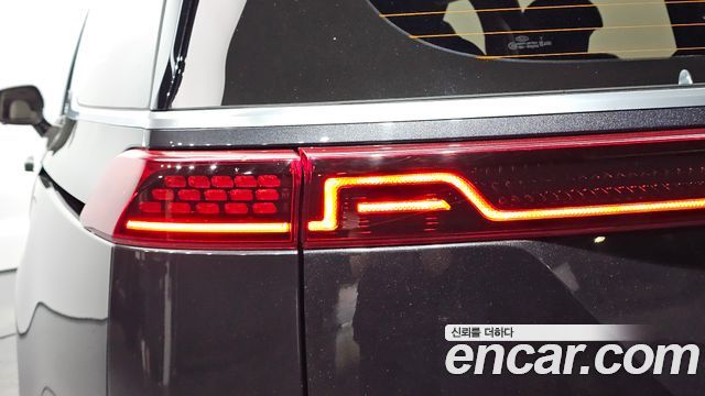 Kia Canival 2021 — photo 9