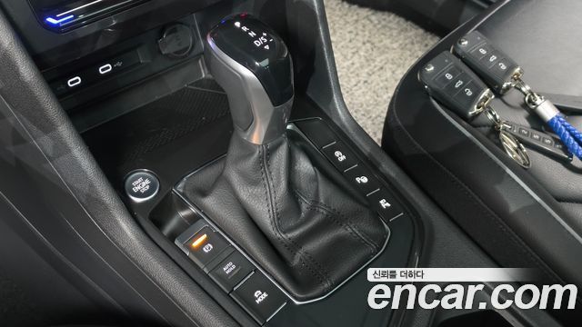 Volkswagen Tiguan 2021 — photo 12