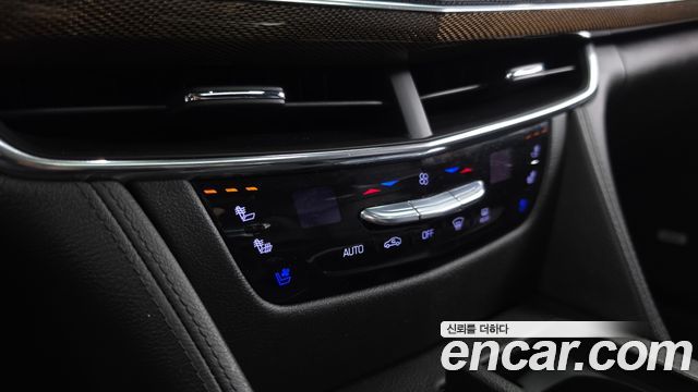 Cadillac CT6 2018 — photo 19