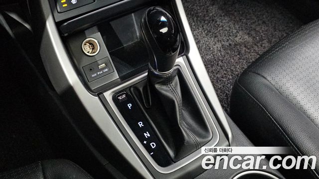 Hyundai AVANTE 2015 — photo 9