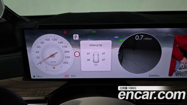 Genesis GV80 2024 — photo 8