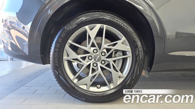 Genesis GV70 2023 — photo 5