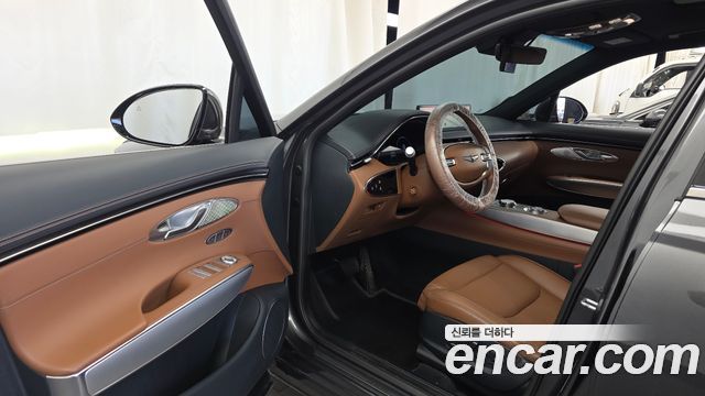 Genesis GV70 2023 — photo 10