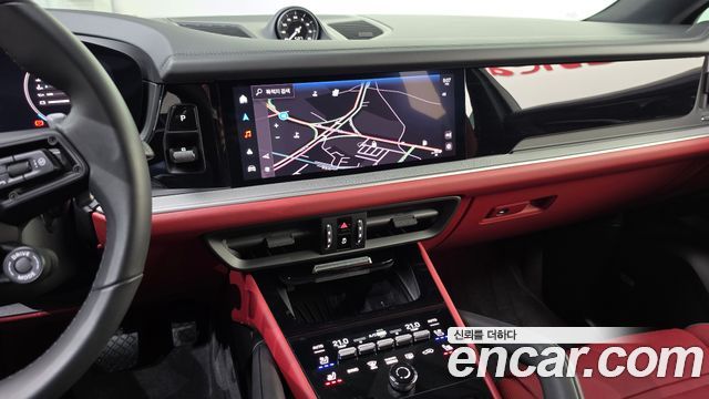 Porsche Cayenne 2025 — photo 20