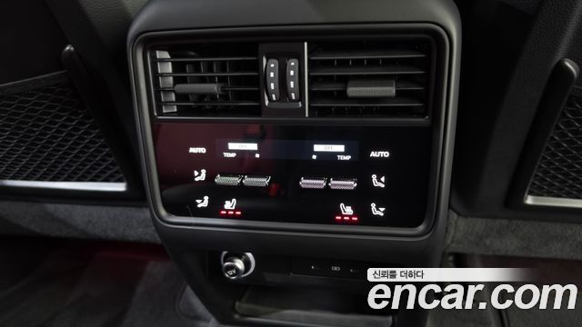Porsche Cayenne 2025 — photo 24