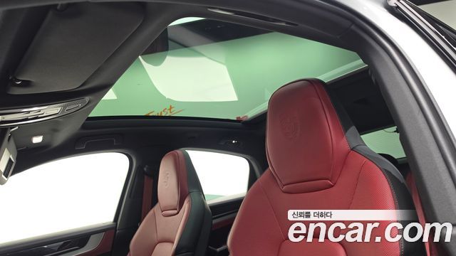 Porsche Cayenne 2025 — photo 25