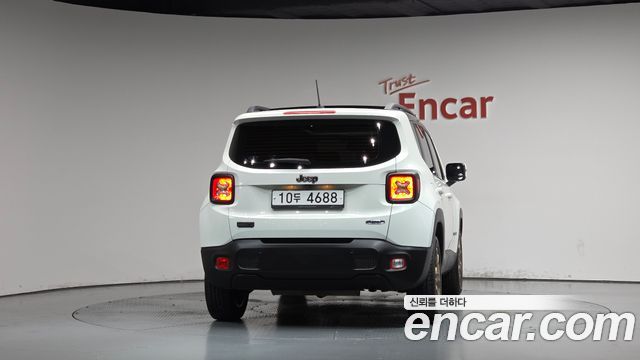 Jeep Renegade 2017 — photo 4