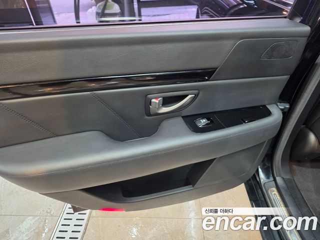 Kia OPIRUS 2011 — photo 17
