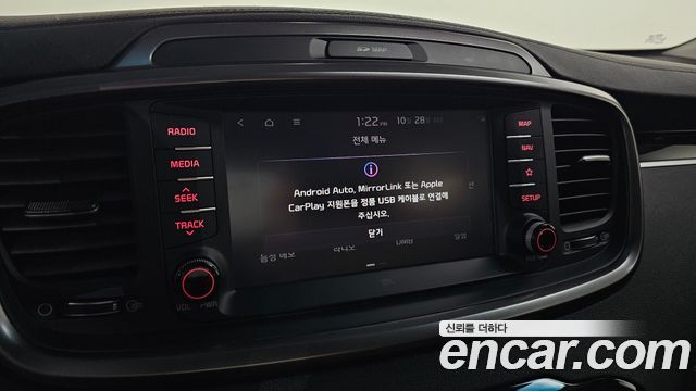 Kia Sorento 2018 — photo 22