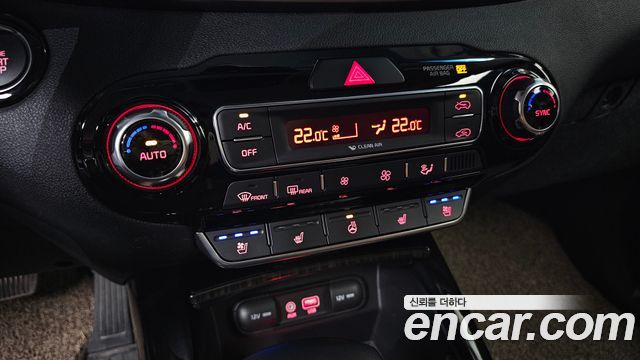 Kia Sorento 2018 — photo 23