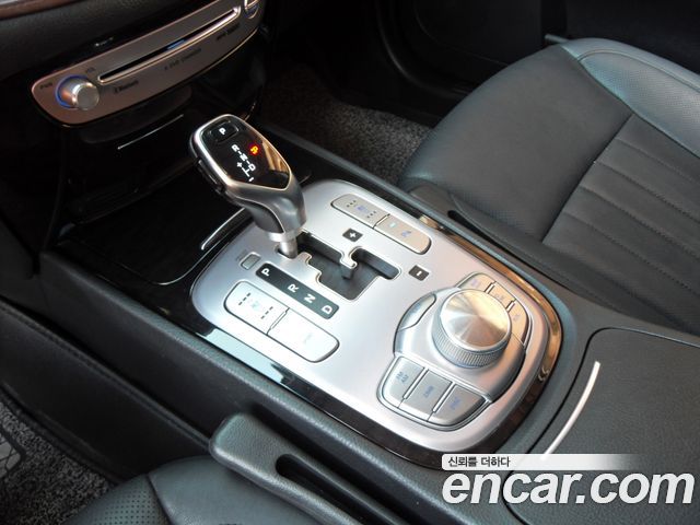Hyundai Genesis 2012 — photo 12