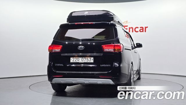 Kia Canival 2017 — photo 4