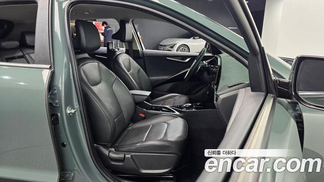 Kia Niro 2024 — photo 13