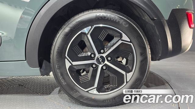Kia Niro 2024 — photo 7
