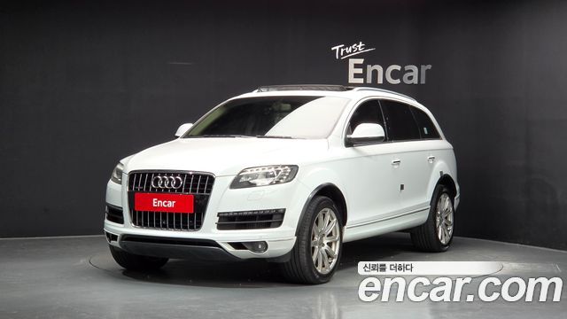 Audi Q7 2015 — photo 1