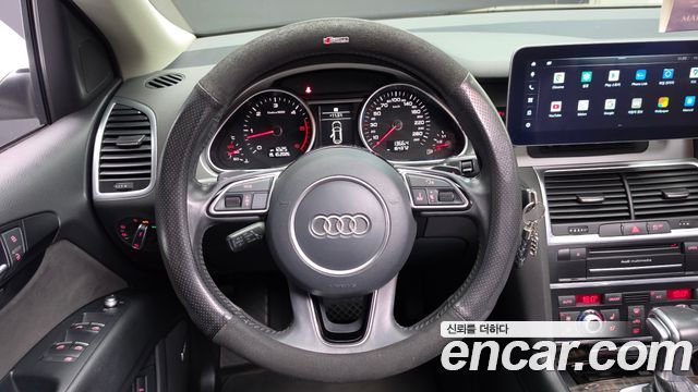 Audi Q7 2015 — photo 12