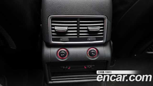Audi Q7 2015 — photo 18