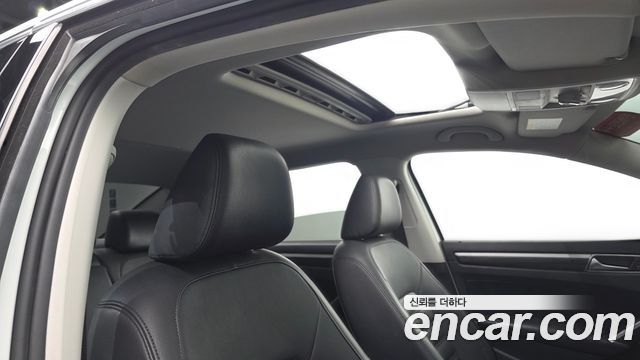Volkswagen Passat 2018 — photo 21