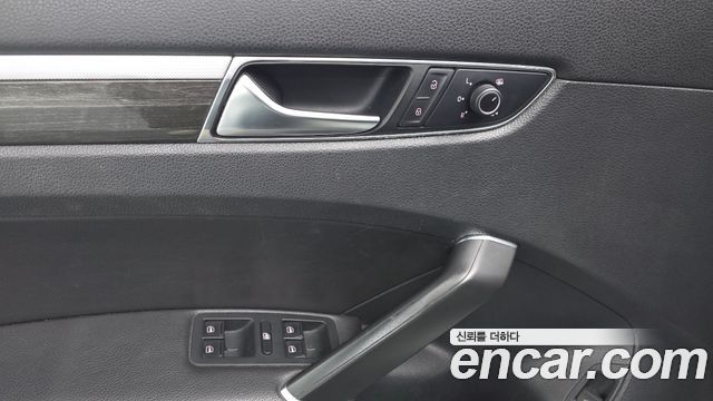 Volkswagen Passat 2018 — photo 27