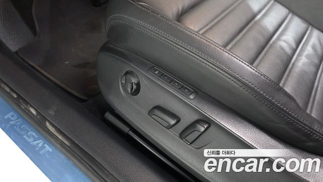 Volkswagen Passat 2018 — photo 28