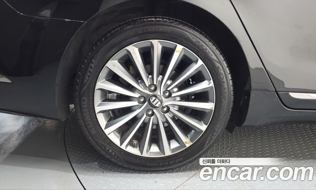 Kia K7 2019 — photo 5