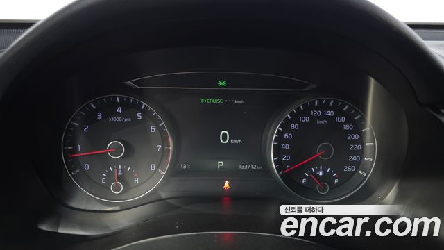 Kia K7 2019 — photo 11