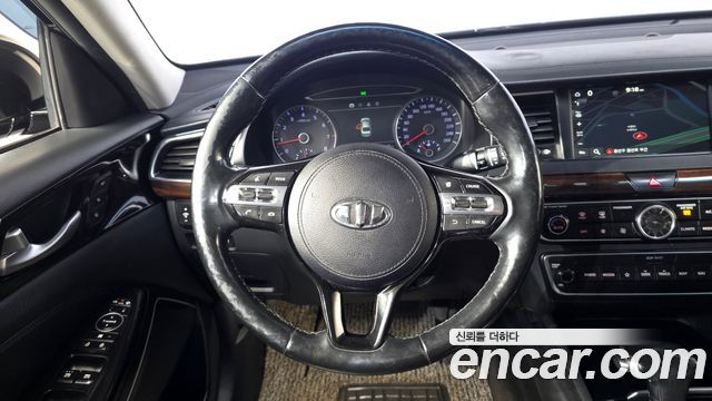 Kia K7 2019 — photo 20
