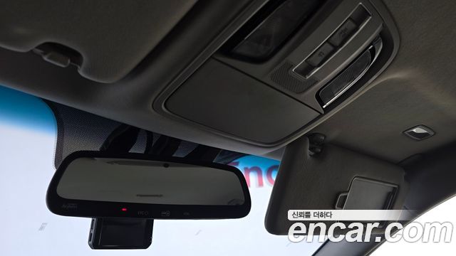 Kia K7 2019 — photo 25