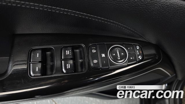 Kia K7 2019 — photo 28