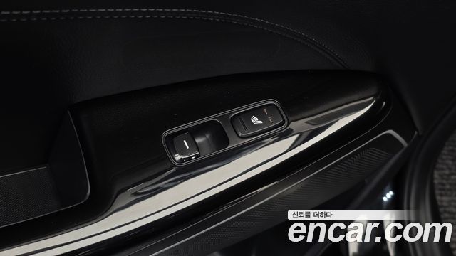 Kia K7 2019 — photo 29