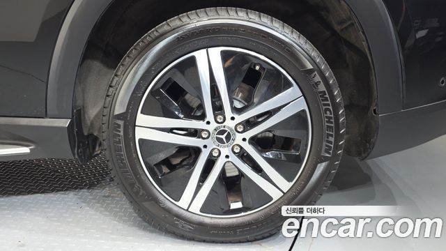 Mercedes-Benz GLE-Class 2019 — photo 7