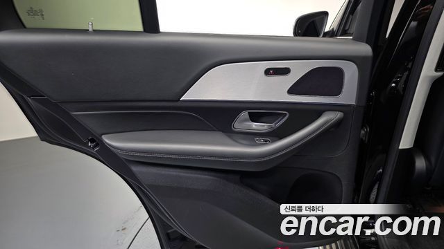 Mercedes-Benz GLE-Class 2019 — photo 15