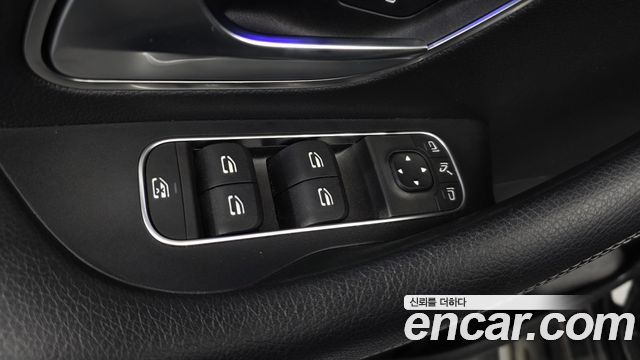 Mercedes-Benz GLE-Class 2019 — photo 30