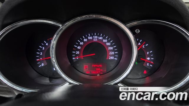Kia Sorento 2012 — photo 8
