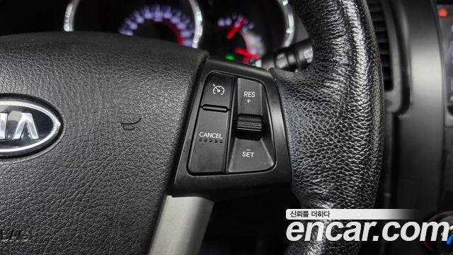 Kia Sorento 2012 — photo 16