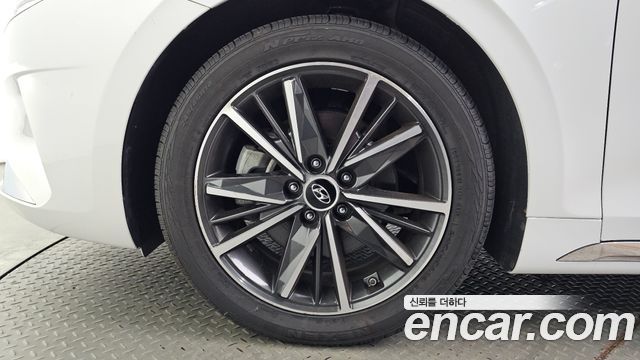 Hyundai Grandeur 2023 — photo 5