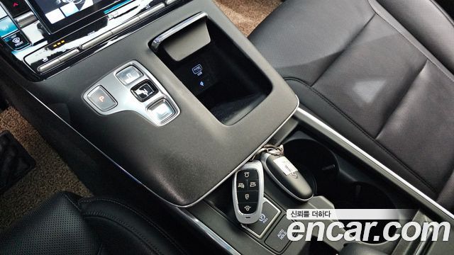 Hyundai Grandeur 2023 — photo 9
