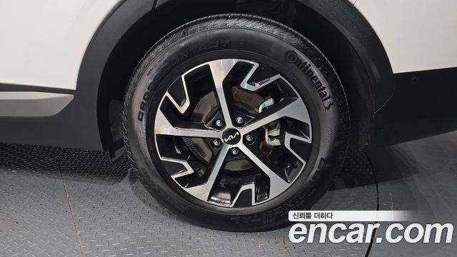 Kia Sportage 2023 — photo 7