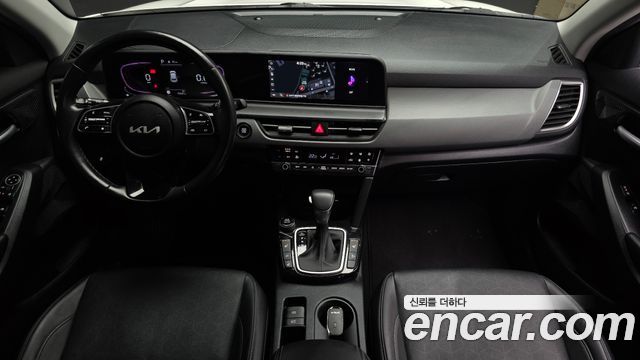 Kia Seltos 2023 — photo 10