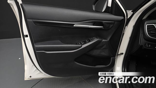 Kia Seltos 2023 — photo 14